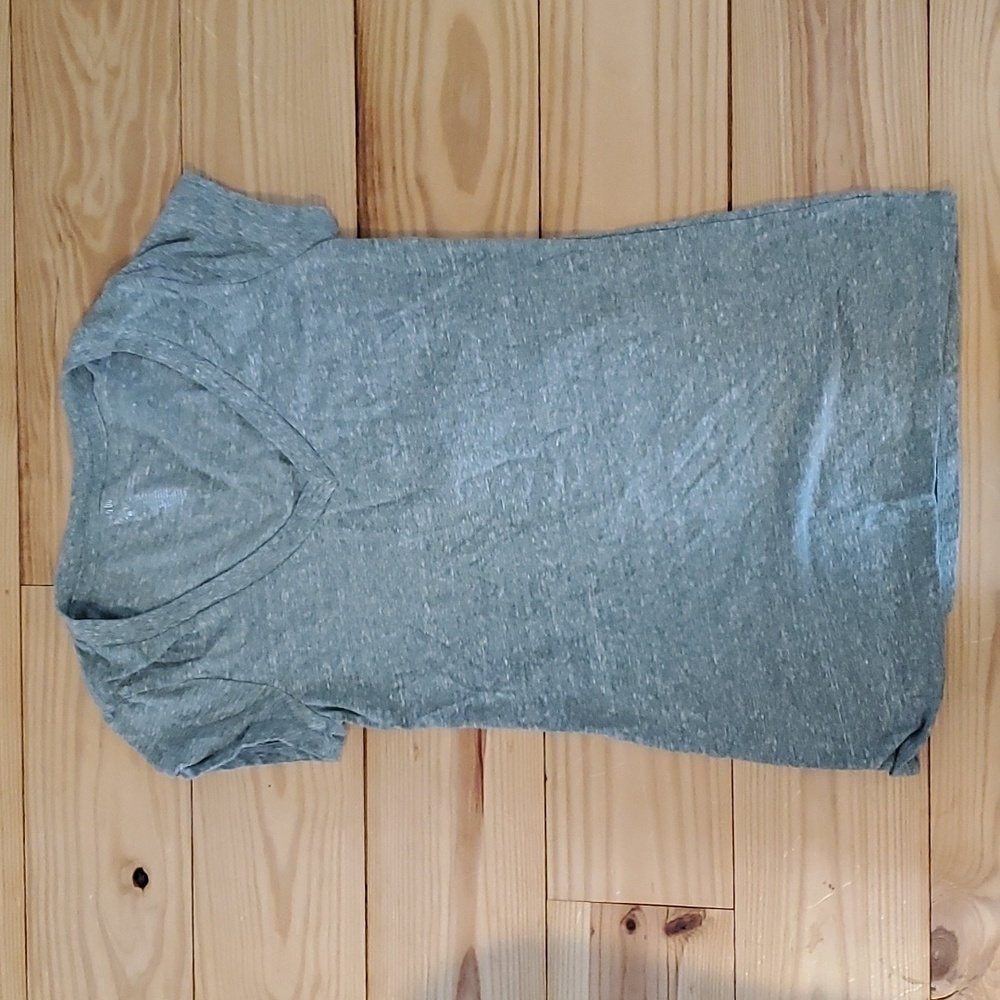 No Boundaries V Neck